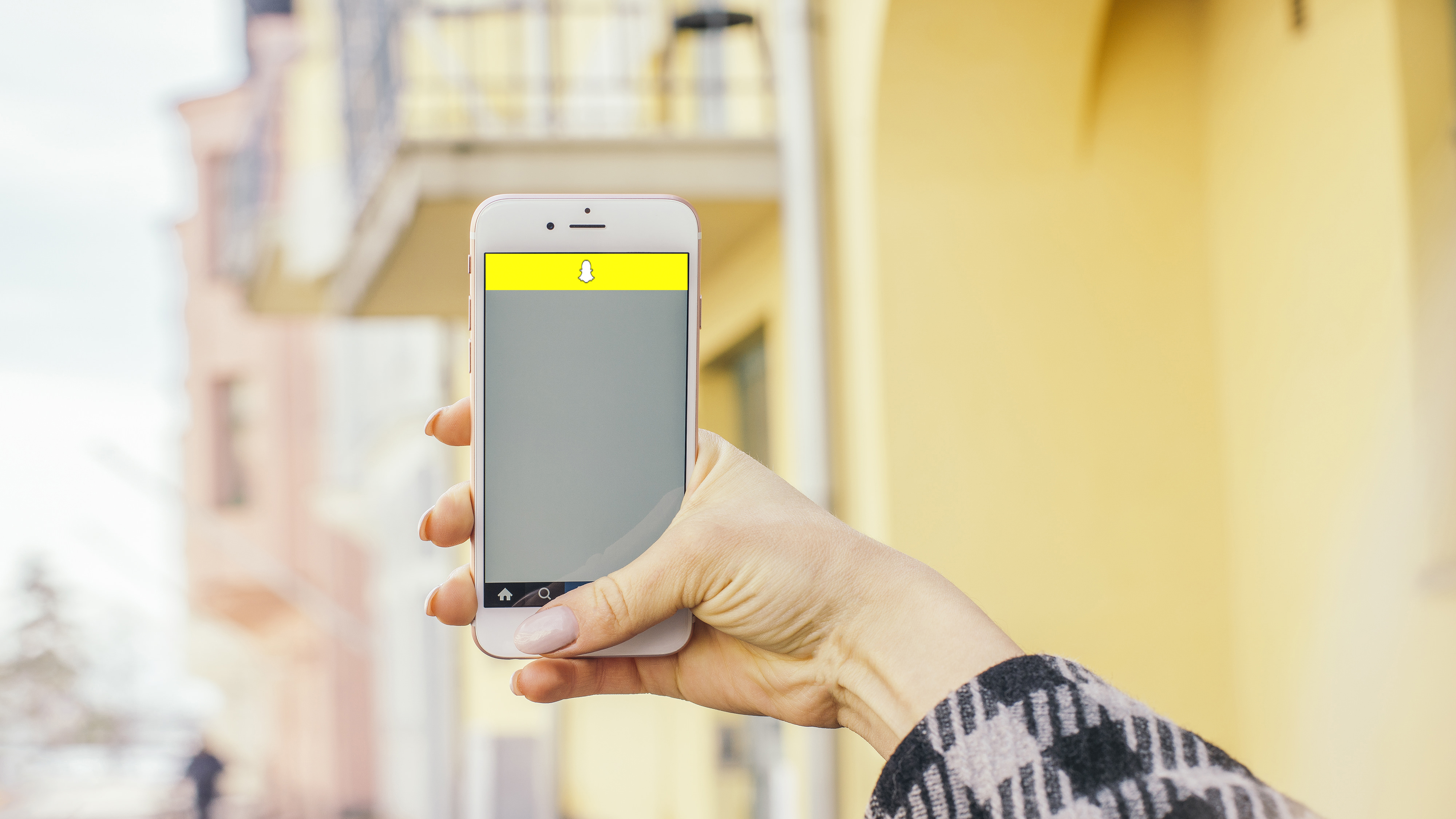 Make Your Own Snapchat Geofilter