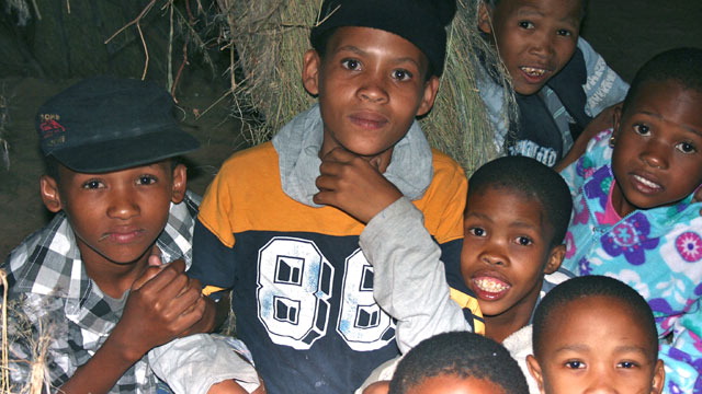 img-botswana-children