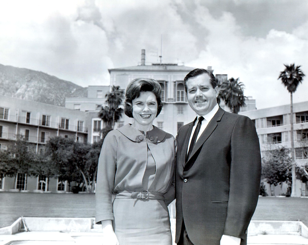 Portrait of Bill and Vonette Bright
