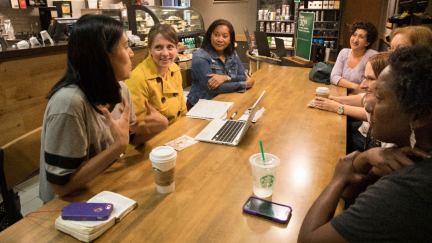 Un grupo de mujeres que cumple con una visión generosa